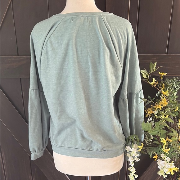 Knox Rose Sage Sweatshirt with lower puff sleeves - Picture 6 of 7